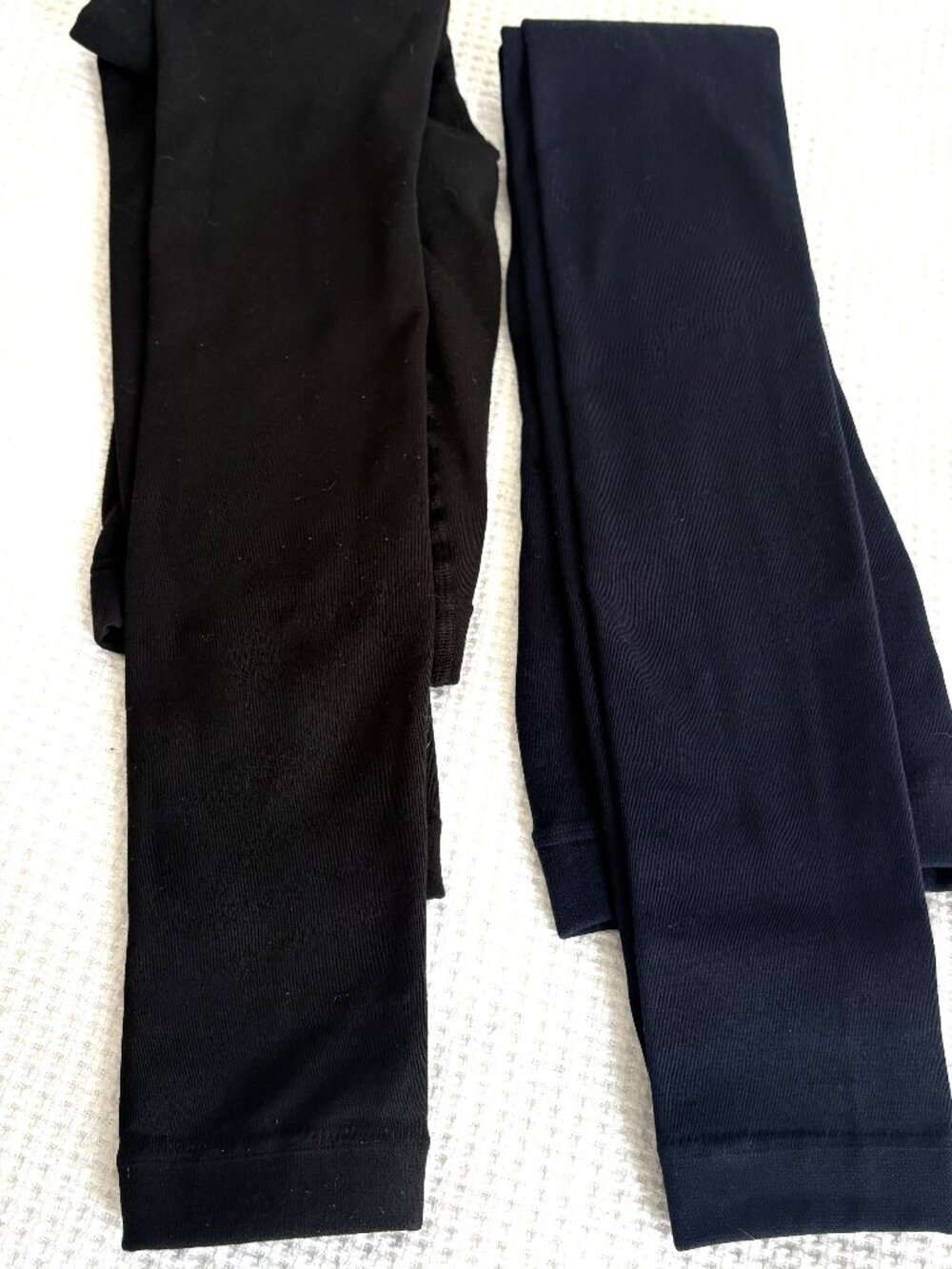 2 Pair NEW Leggins